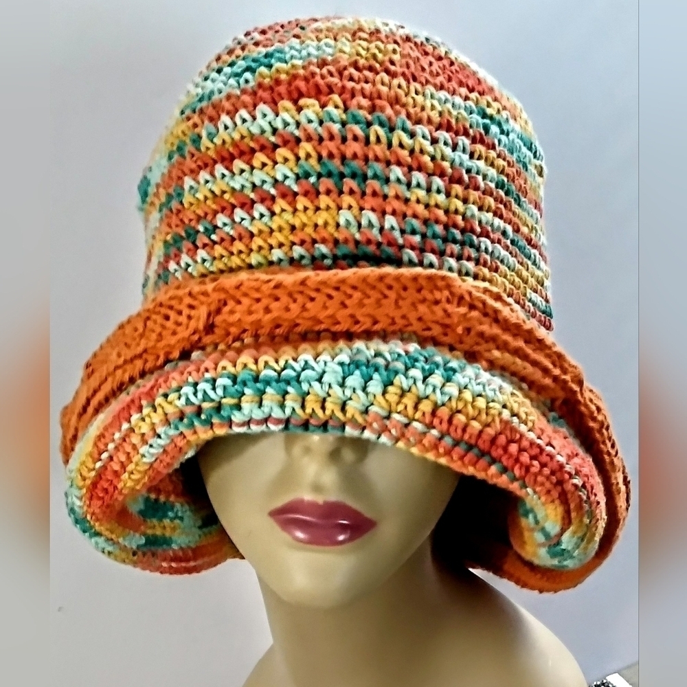 NWT Versatile Embossed Crochet Fedora With An Adjustable Drawstring. - Picture 10 of 12